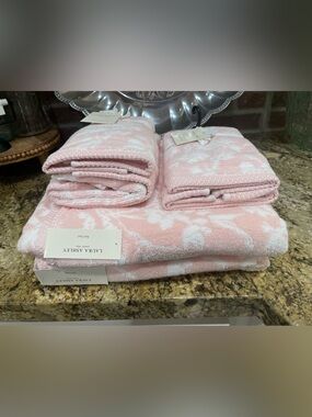 Laura Ashley RYE FLOWERS Reversible Towels Bundle - bath, hand & finger  -NEW!